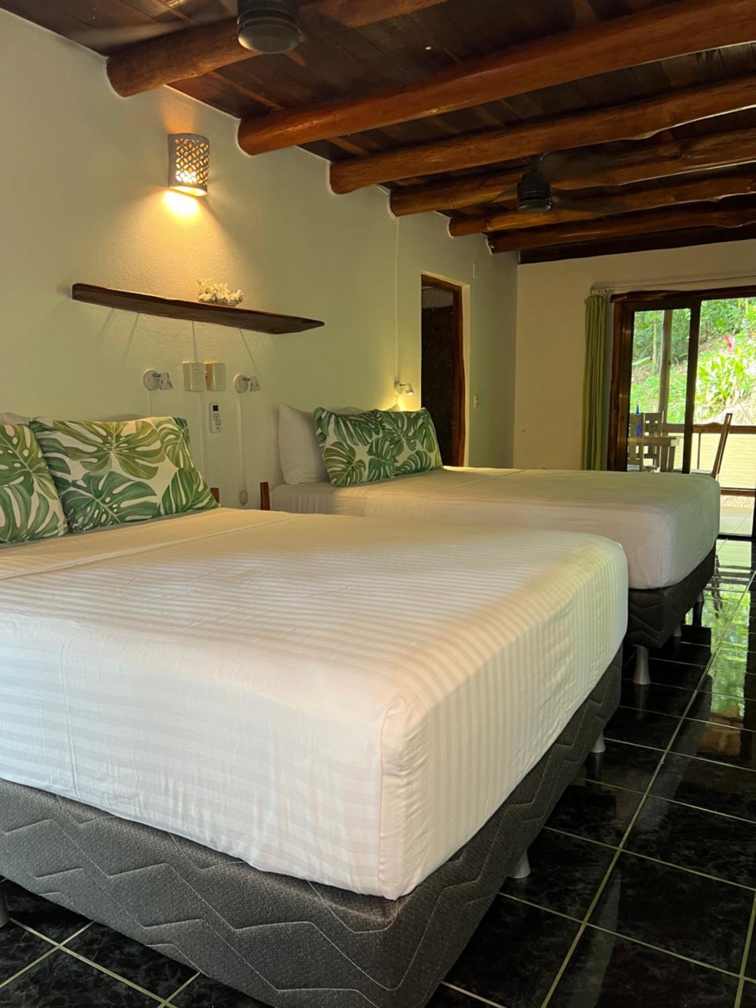Hotel Entre Dos Aguas ซามารา ภายนอก รูปภาพ